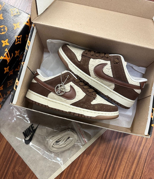 Tênis Nike Dunk Low Louis Vuitton Prime