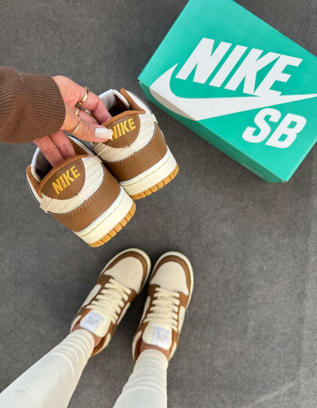Tênis Nike Dunk Low Caramelo Off Prime