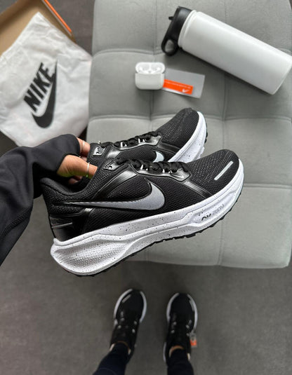 Tênis Nike Air Zoom Pegasus 41 Preto e Branco