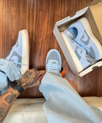 Tênis Nike Air Force Azul e Rosa Bebe Premium