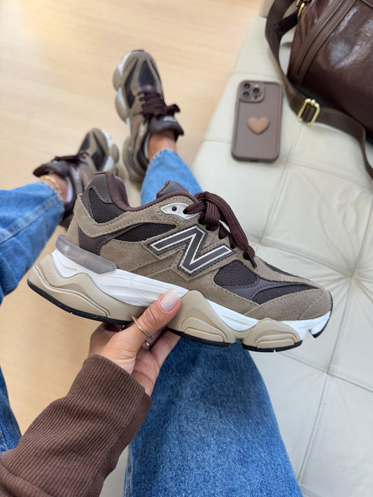 Tênis New Balance 9060 Castor Café Couro 100% Legítimo