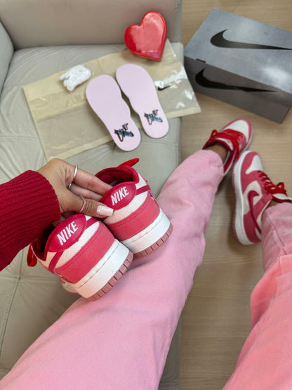 Tênis Nike Dunk Low Red Strangelove
