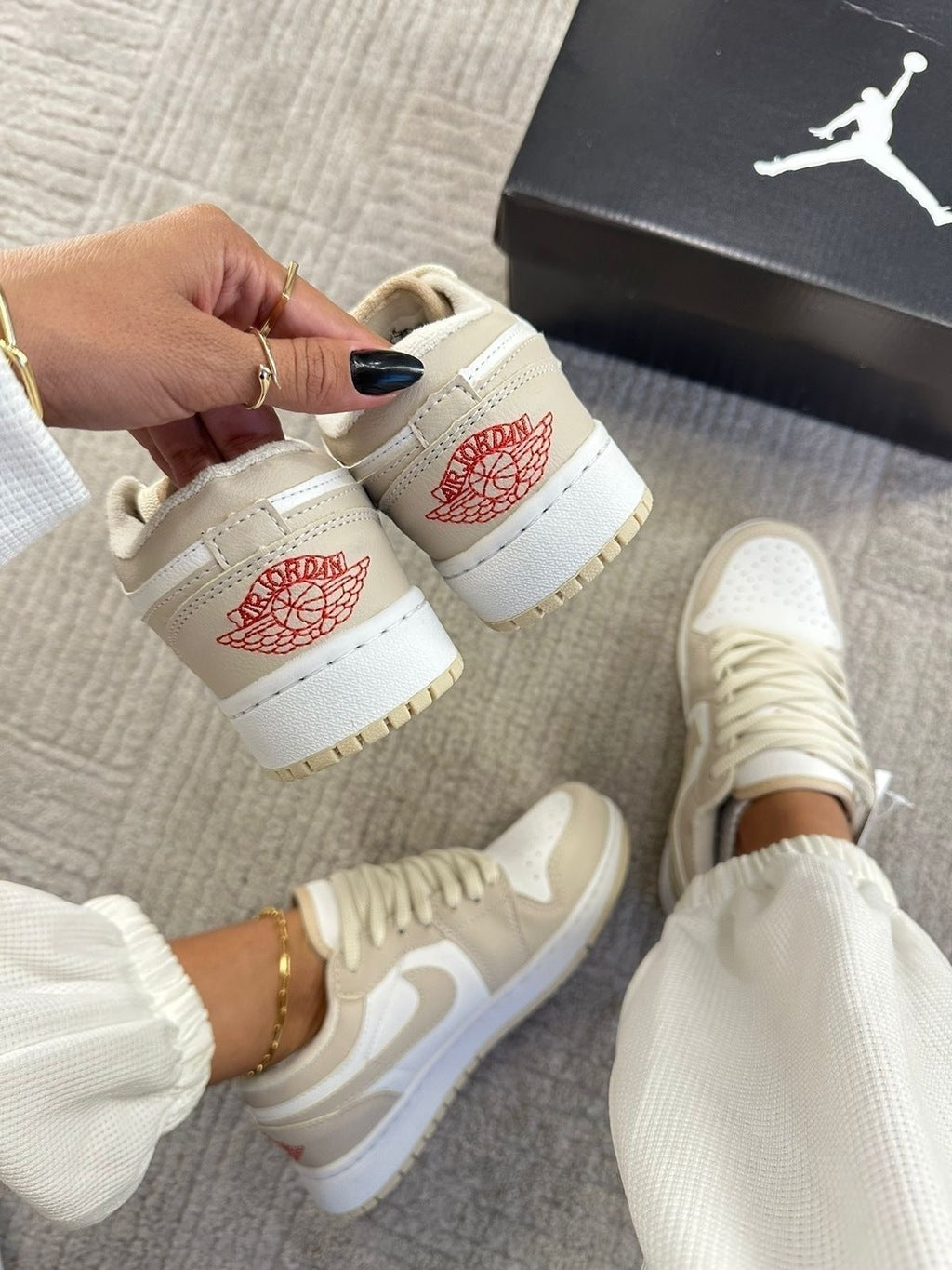 Tênis Nike Jordan Low Nude 2.0