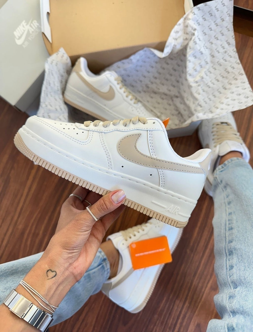 Tênis Nike Air Force Branco Amêndoa Luxo