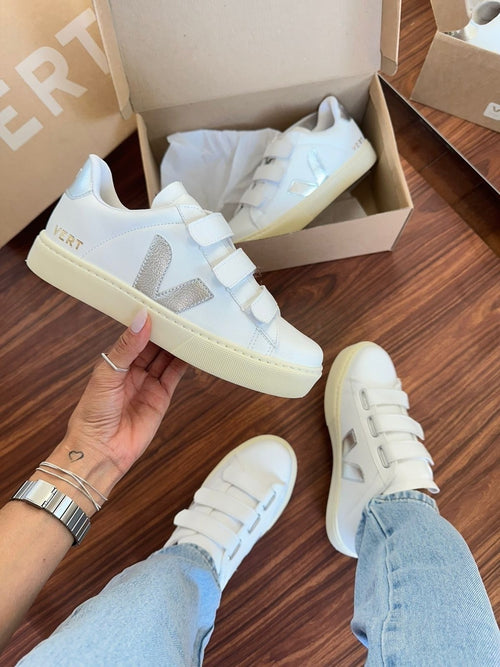 Tênis V Velcro Branco e Prata