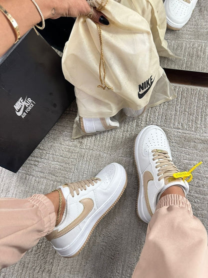 Tênis Nike Air Force Nude Premium