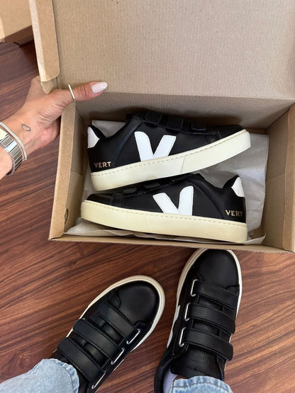 Tênis V Vert Velcro Preto e Branco