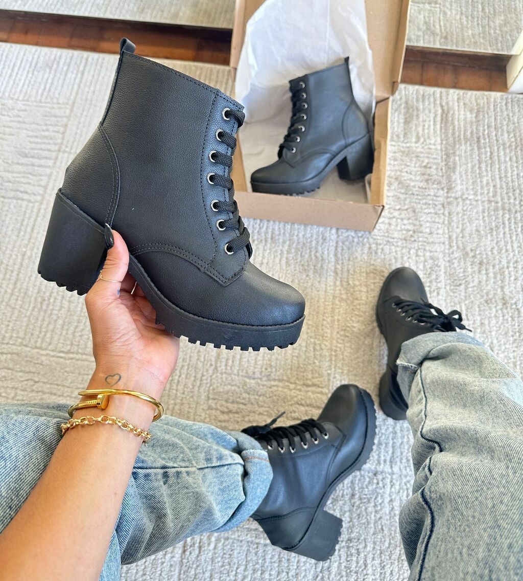 Bota Coturno Antonella Preta