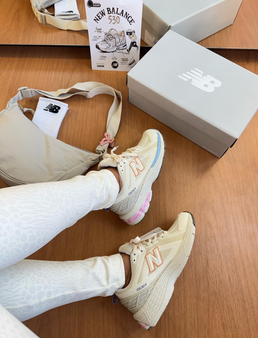 Tênis New Balance 1906 Off White Colos