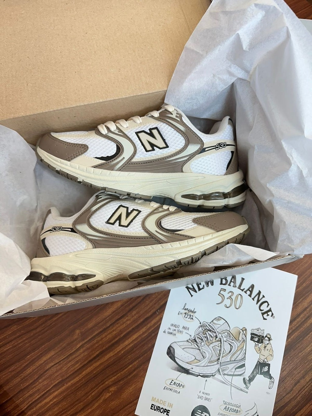 Tênis New Balance 530 Bege Marrom Retrô Luxo