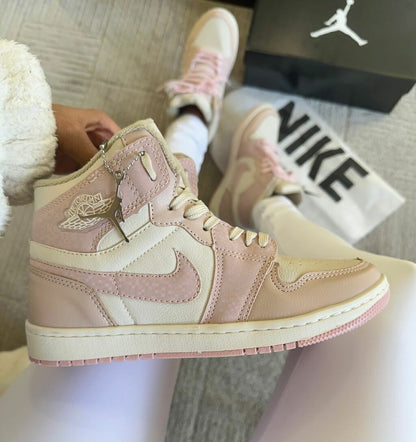 Tênis Nike Jordan Bota Rosa