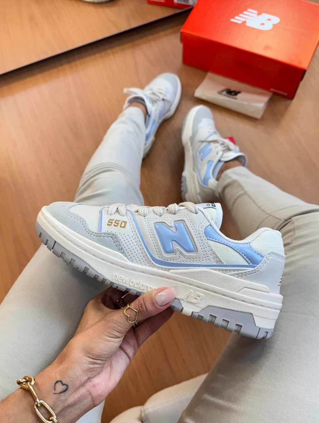 Tênis New Balance 550 Bege - Lançamento