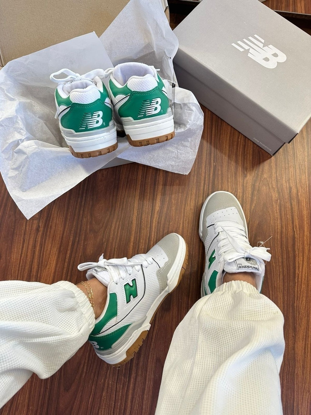 Tênis New Balance 550 Branco Verde - Lançamento