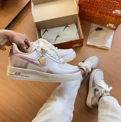 Tênis Nike Air Force Metalizado Luxo