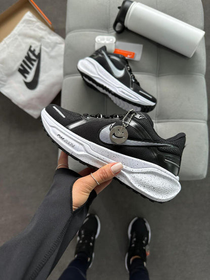 Tênis Nike Air Zoom Pegasus 41 Preto e Branco