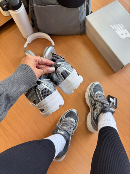 Tênis New Balance 740 Prime